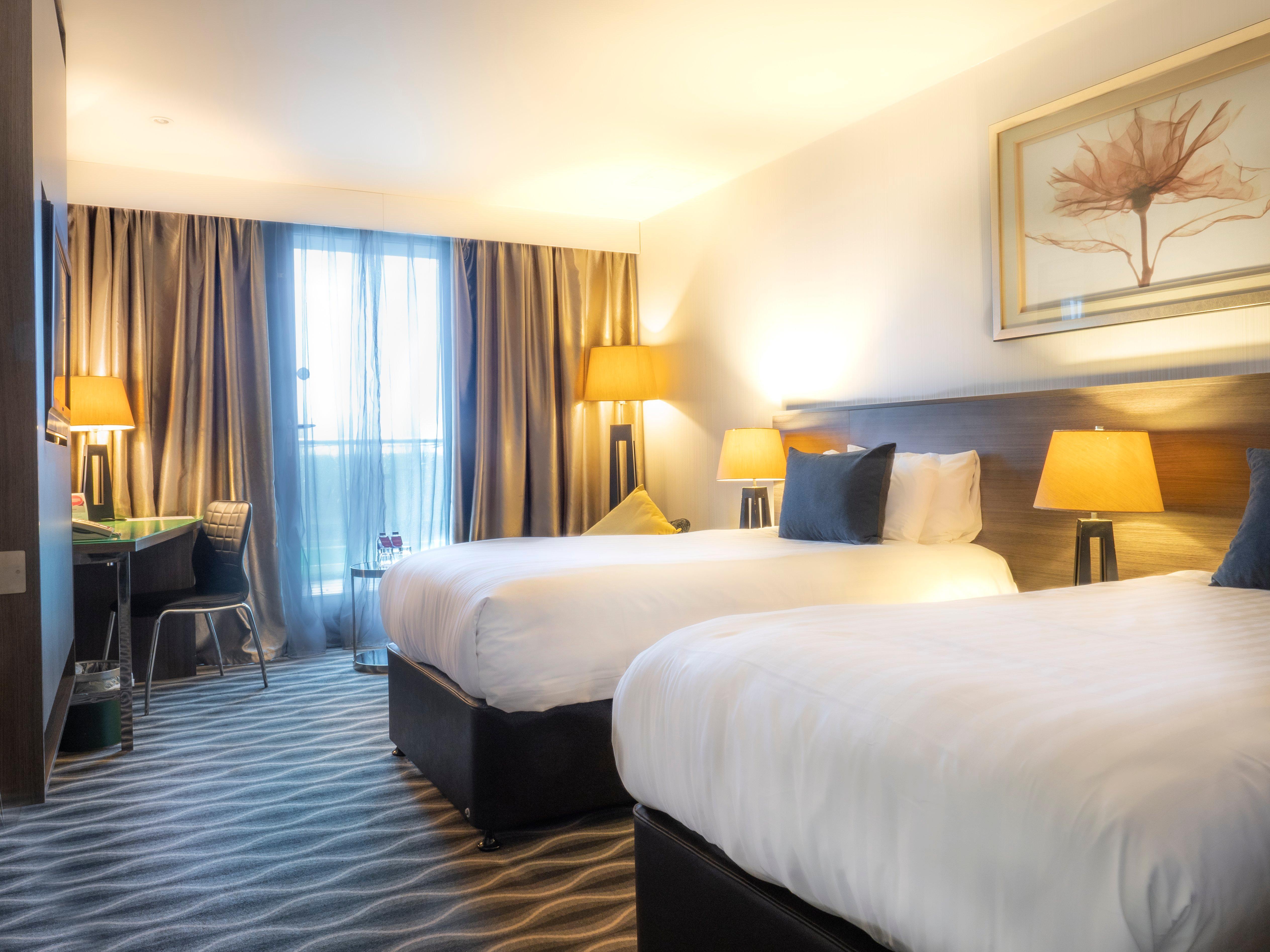 Crowne Plaza London - Kingston By Ihg Hotel Surbiton Buitenkant foto
